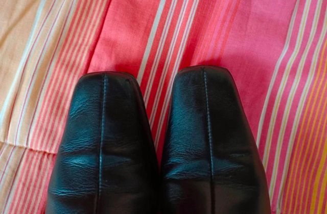 Stivale SVIG in pelle elasticizzato tg. 37