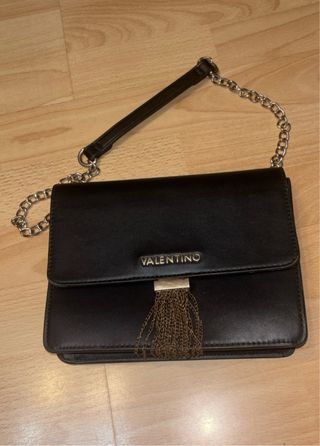 Borsa Valentino nera con tracolla a catena