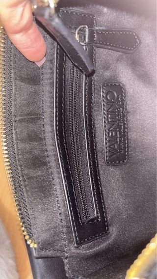 Borsa Valentino nera con tracolla a catena