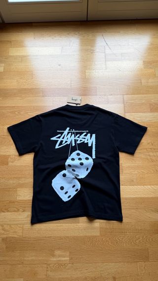 T-shirt Stüssy con dadi
