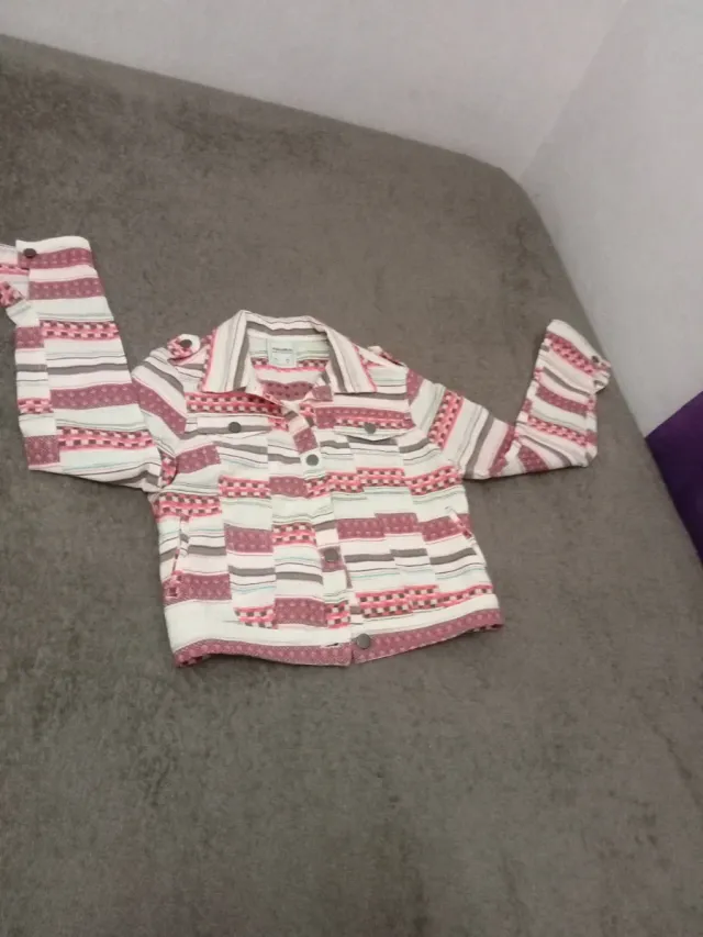 Chaqueta de mujer estampada