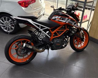 KTM Duke 390 Moto