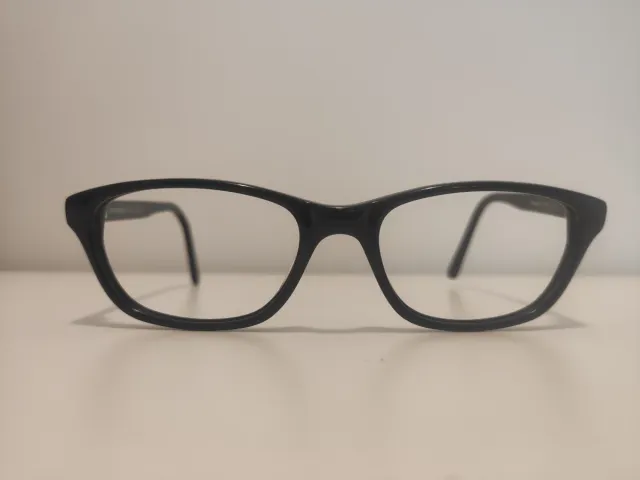 Montura de gafas de pasta negra