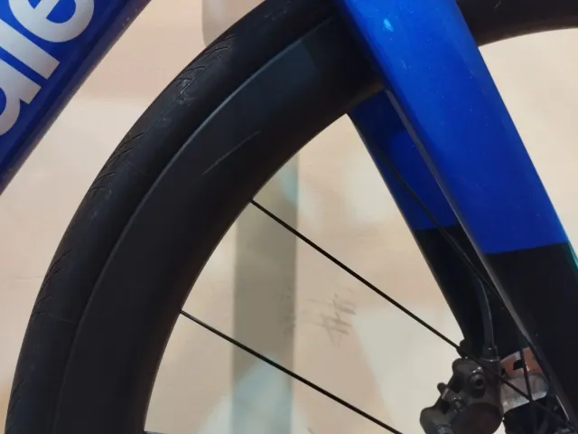 Ruedas DT Swiss ERC 1400 45 Disco Carbono