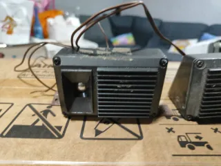 Coppia altoparlanti grigi