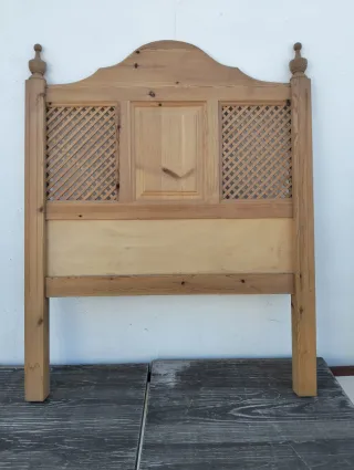 Cabecero de madera