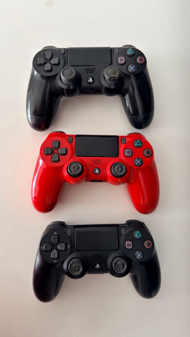 Controller PS4 per parti o riparazioni