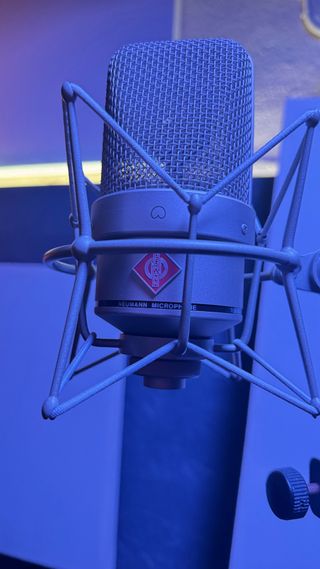 Micrófono Neumann TLM 49 Plata