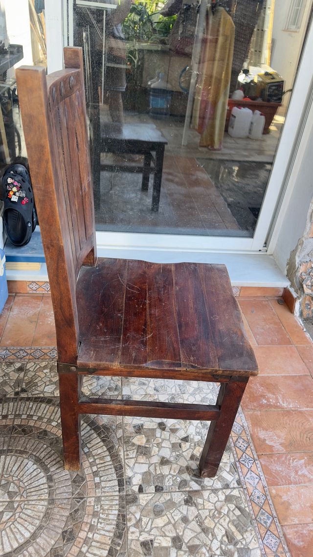 Silla de madera natural rústica