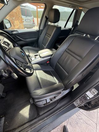 BMW X5 2012 v6