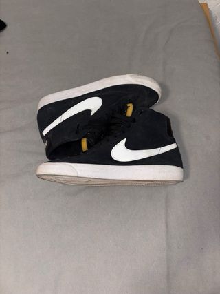 Nike Blazer Mid Zapatillas Negras