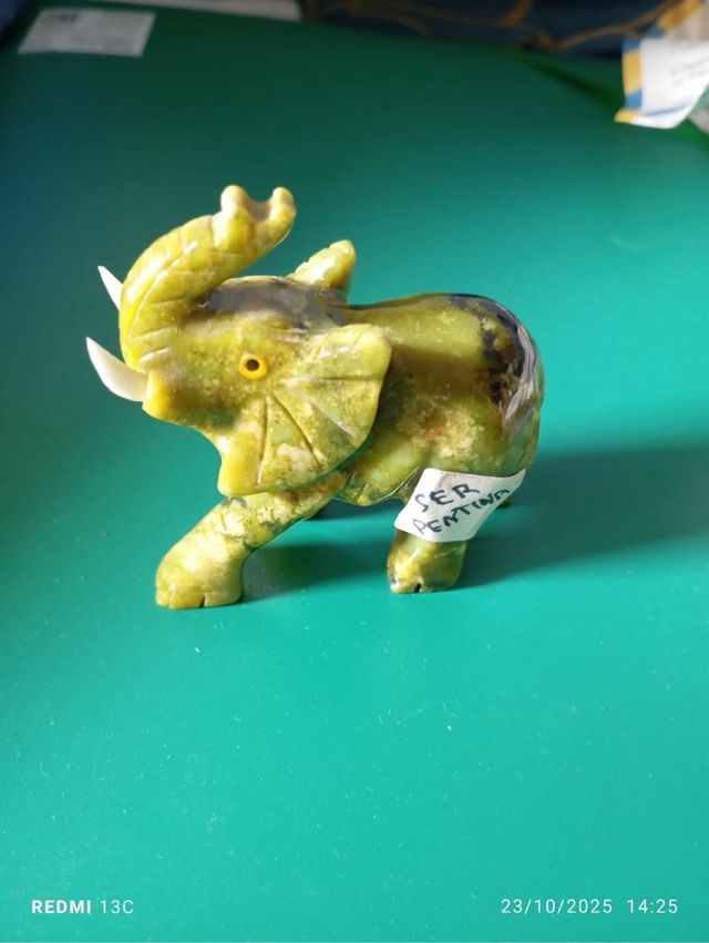 Elefante de Serpentina Tallado