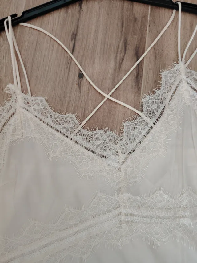 Blusa lencera de seda blanca