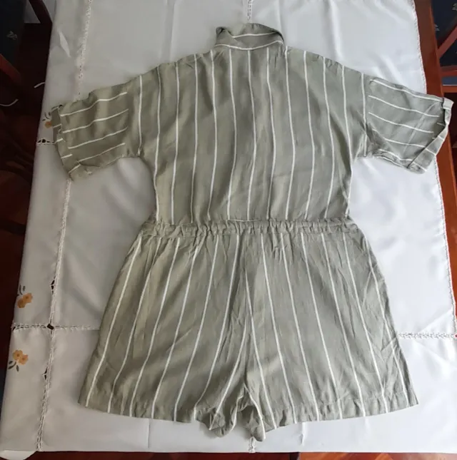 Mono deportivo en rallas