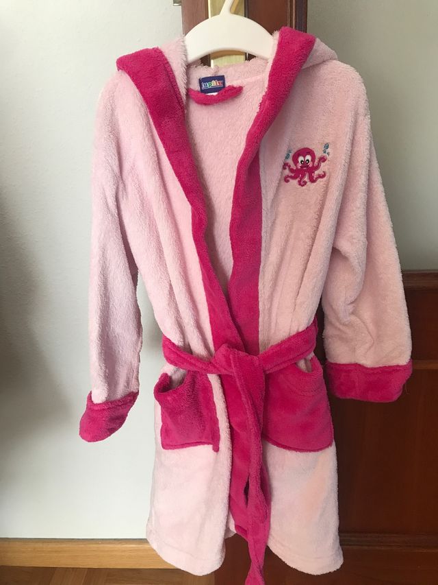 Albornoz niña 98/104 rosa pulpo. Sin usar