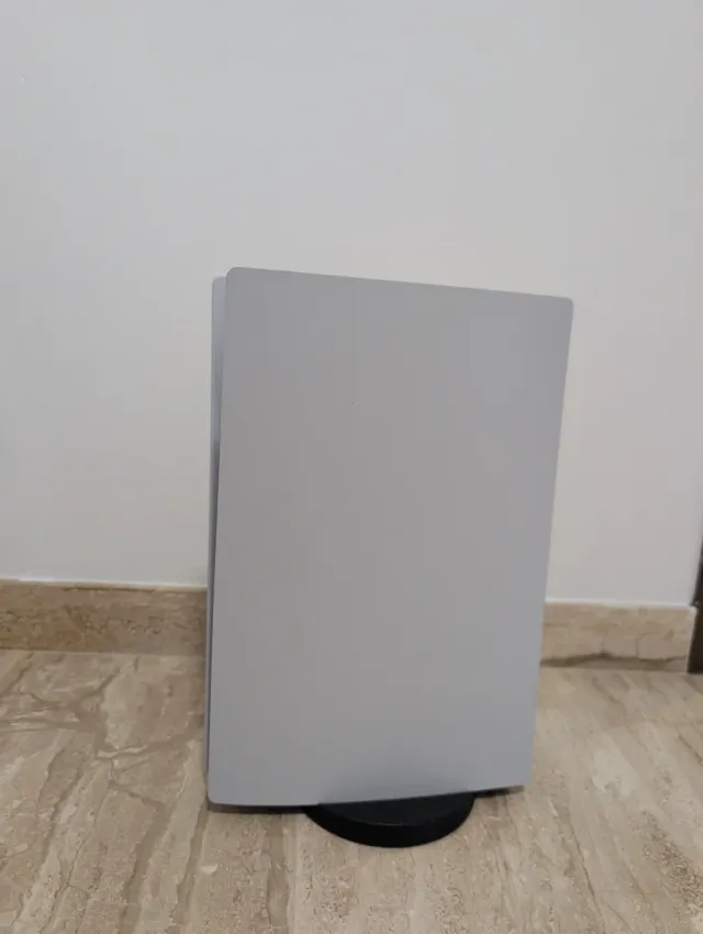 PS5 Digital + Dualshock 5