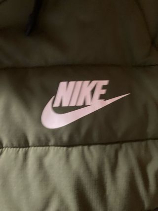 Chaqueta Nike acolchada verde