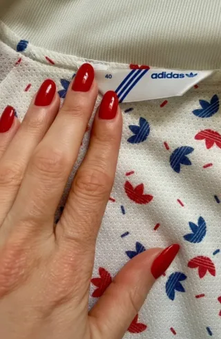 L Chaqueta Adidas Originals Vintage Roja y Blanca