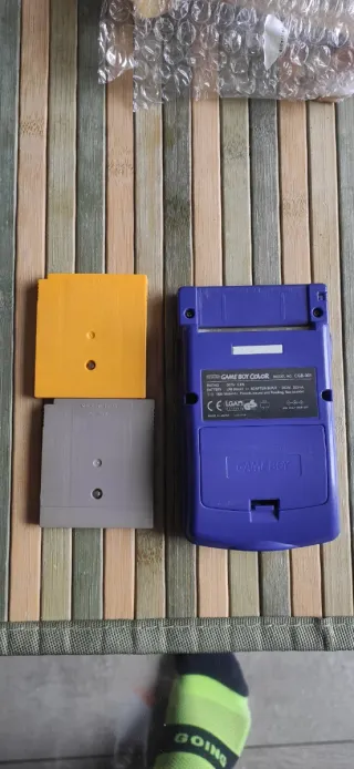 Game Boy Color Viola + Giochi Pokémon