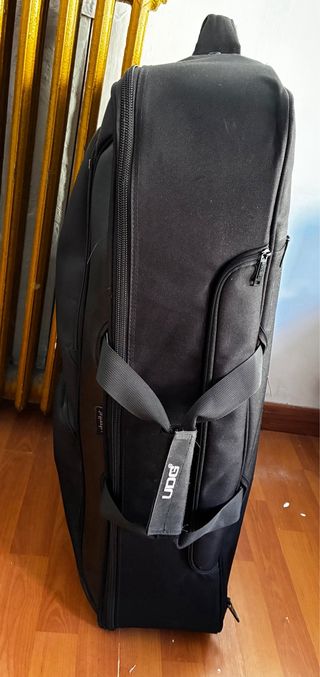 Pioneer DDJ-REV5 + mochila UDG XL