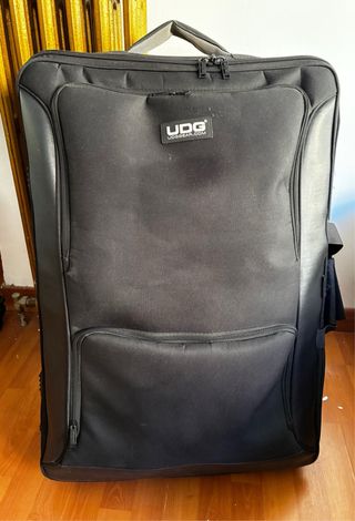 Pioneer DDJ-REV5 + mochila UDG XL