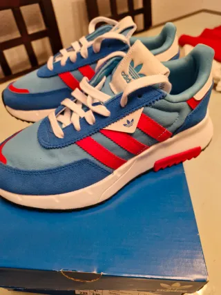 Zapatillas Adidas Retro Azul y Rojo