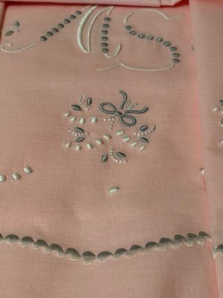 2 Juegos sabana 90cm y almohada Rosa Bordados