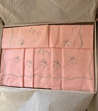 2 Juegos sabana 90cm y almohada Rosa Bordados