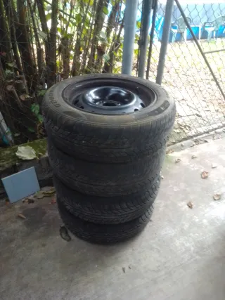 4 cerchi in ferro R15 neri