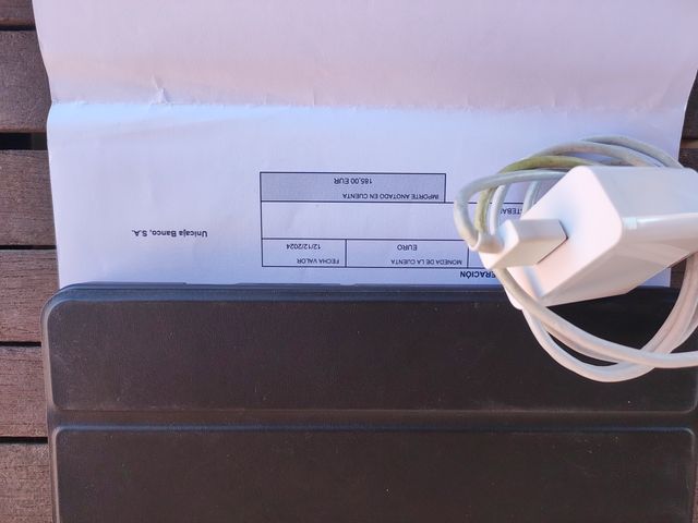 Tablet Samsung Galaxy Gris, está sin usar.