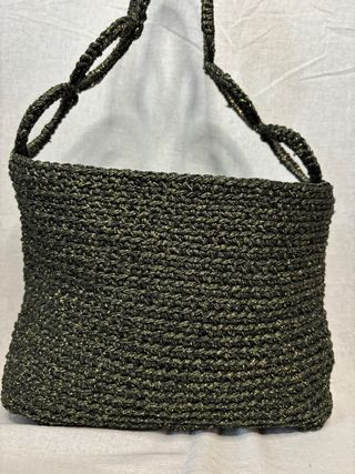 Borsa uncinetto verde con anelli