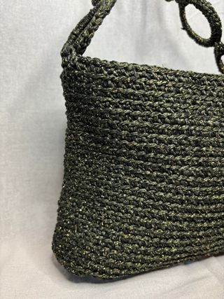 Borsa uncinetto verde con anelli