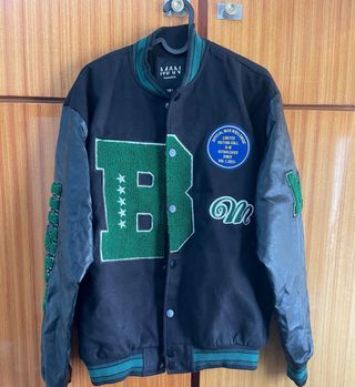 BoohooMAN Chaqueta Oversize B Applique Jersey