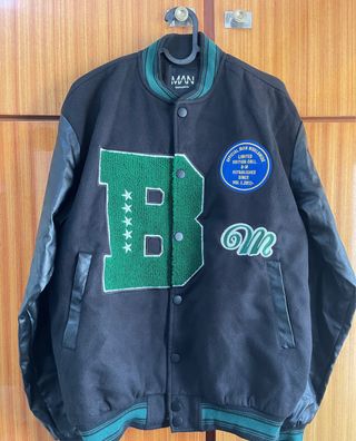 BoohooMAN Chaqueta Oversize B Applique Jersey