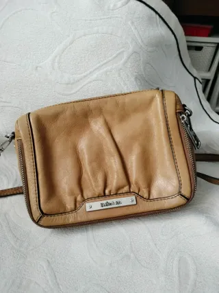 Bandolera de piel color coñac