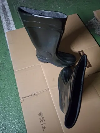 Botas de goma altas con puntera todo tipo de traba