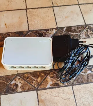 TP-Link AV600 PLC con WiFi