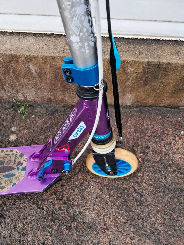 Patinete Oxelo Morado y Azul