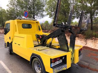 Vendo grua Nissan  Cabstar 2010