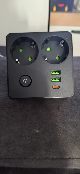 Enchufe Múltiple con USB y Botón ON/OFF