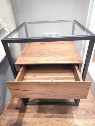 Mesita de noche cristal y madera