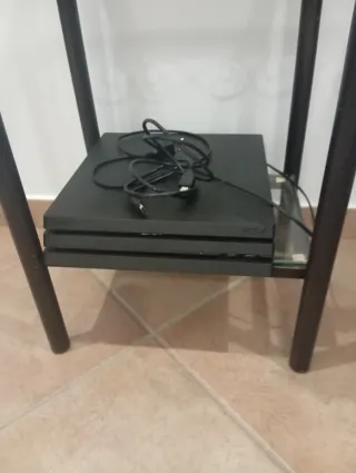 PlayStation 4 Pro PS4 Negra sin mando de ps4