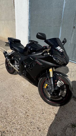 Yamaha R6 2007 Negra