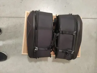 Alforjas Shad E48 Extensibles + Soportes Kawa Z750