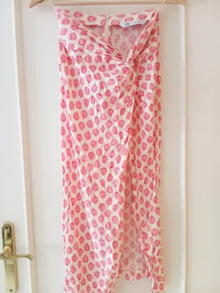 Falda Zara Estampada Rosa y Blanco