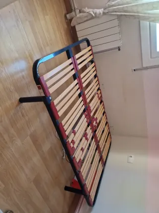 Somier Lomonaco Negro y Madera