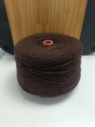 Ovillo grande lana fina marrón