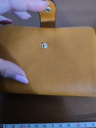 Portafoglio morbido multitasche color biscotto