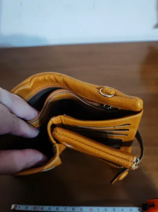 Portafoglio morbido multitasche color biscotto