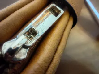 Portafoglio morbido multitasche color biscotto